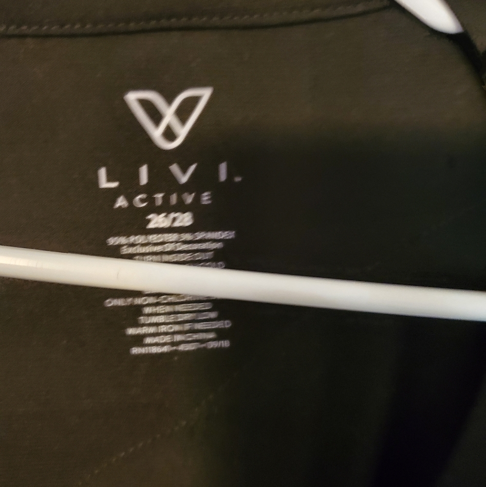 Top - Picture 2 of 3